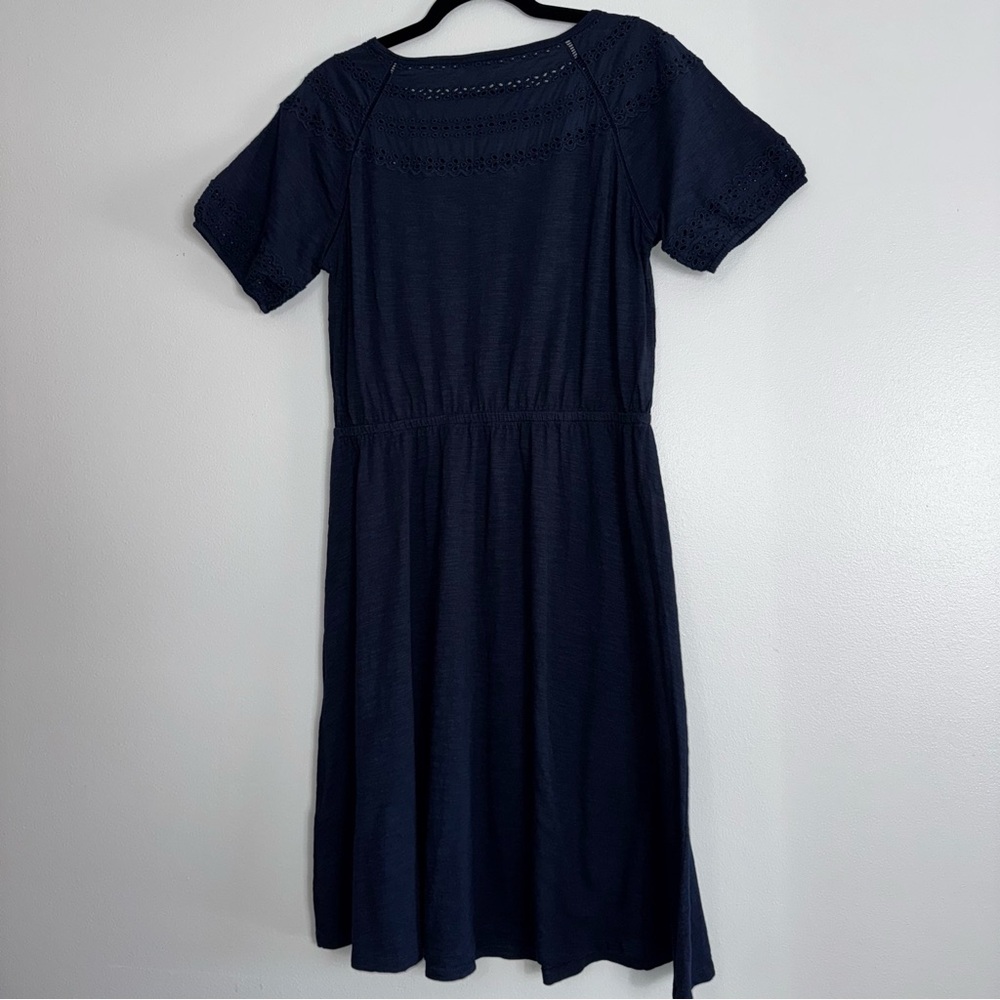 Talbots Navy Blue Eyelet Lace Detail Midi SS Slub Knot Cotton Dress Size Medium - Picture 2 of 8
